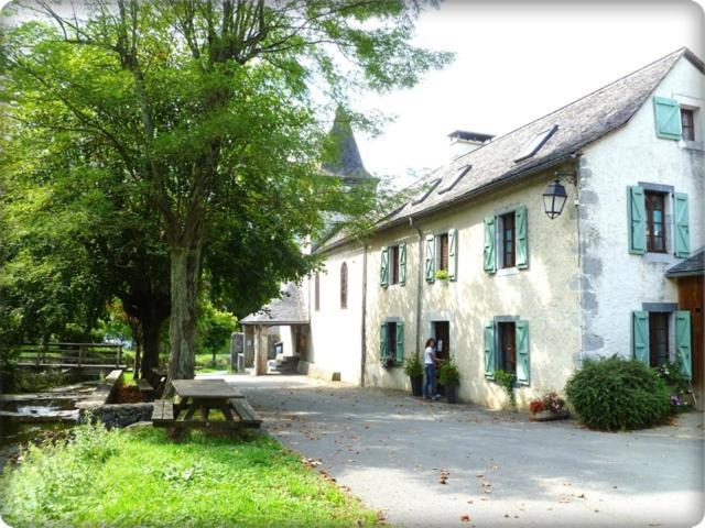 Gites Communaux A Lourdios Exterior photo